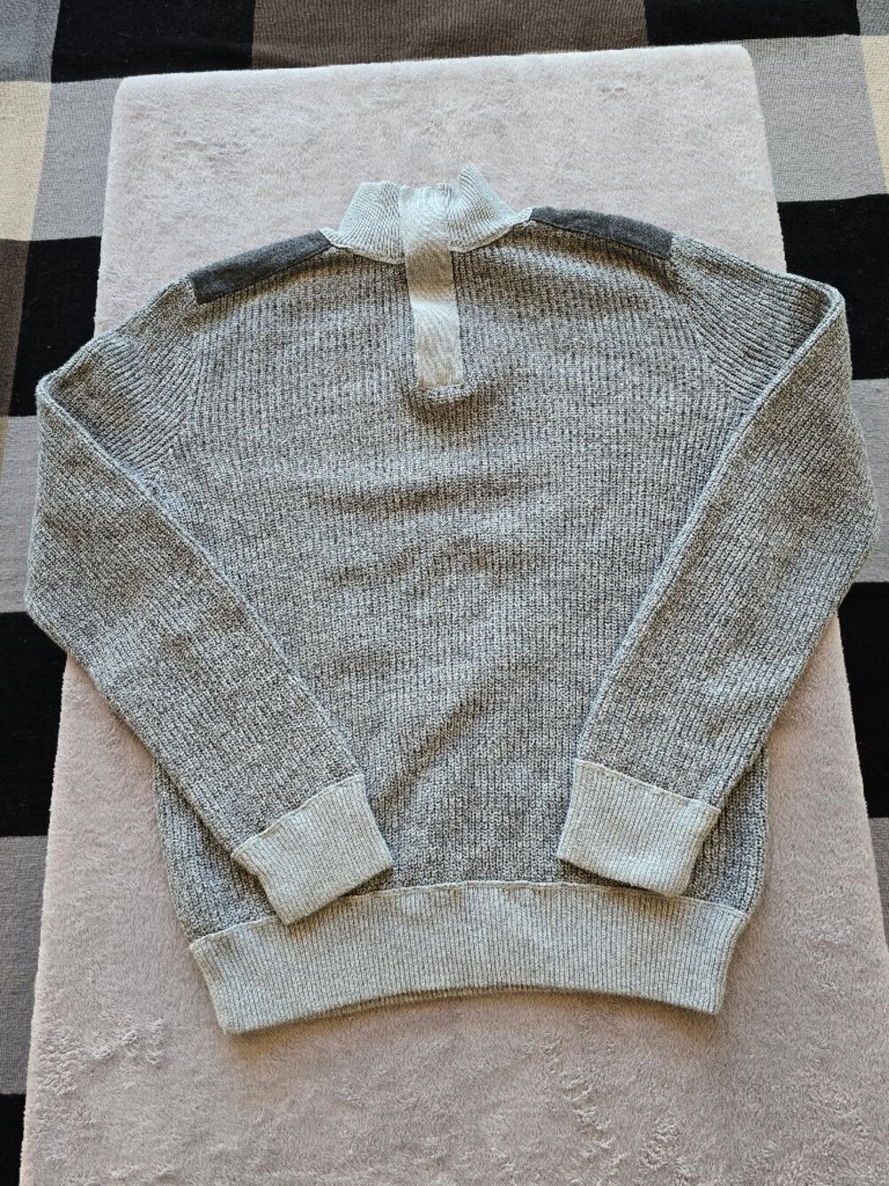 Banana Republic mock neck cotton sweater small